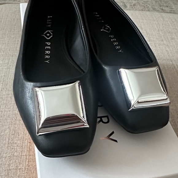 Katy Perry Black Loafers with Silver Square Detail - Picture 8 of 8